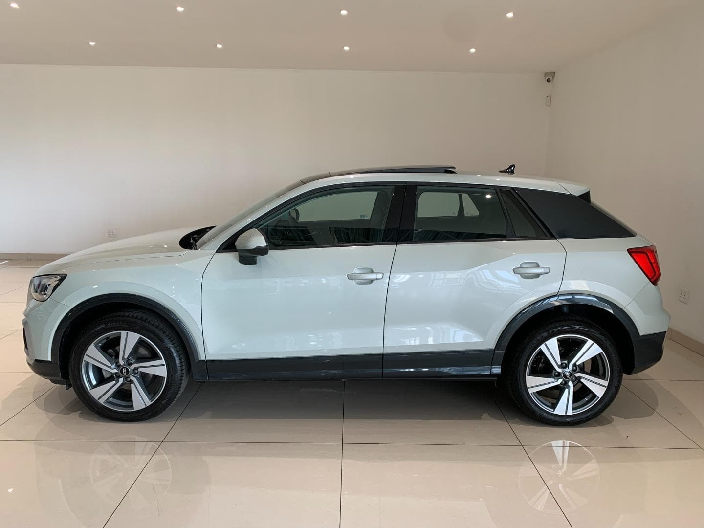 Audi Q2 - Image 2