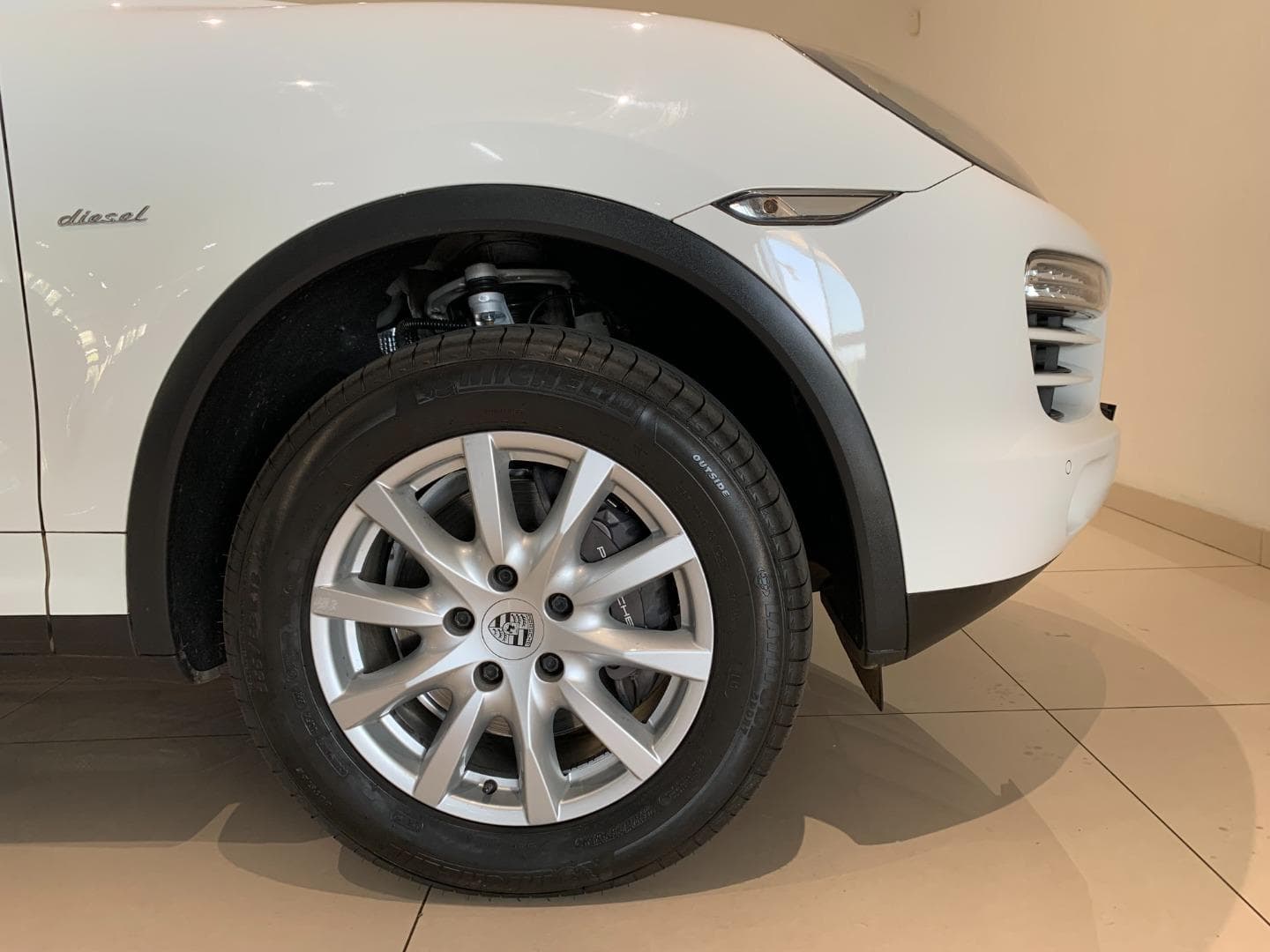 Porsche Cayenne - Image 4