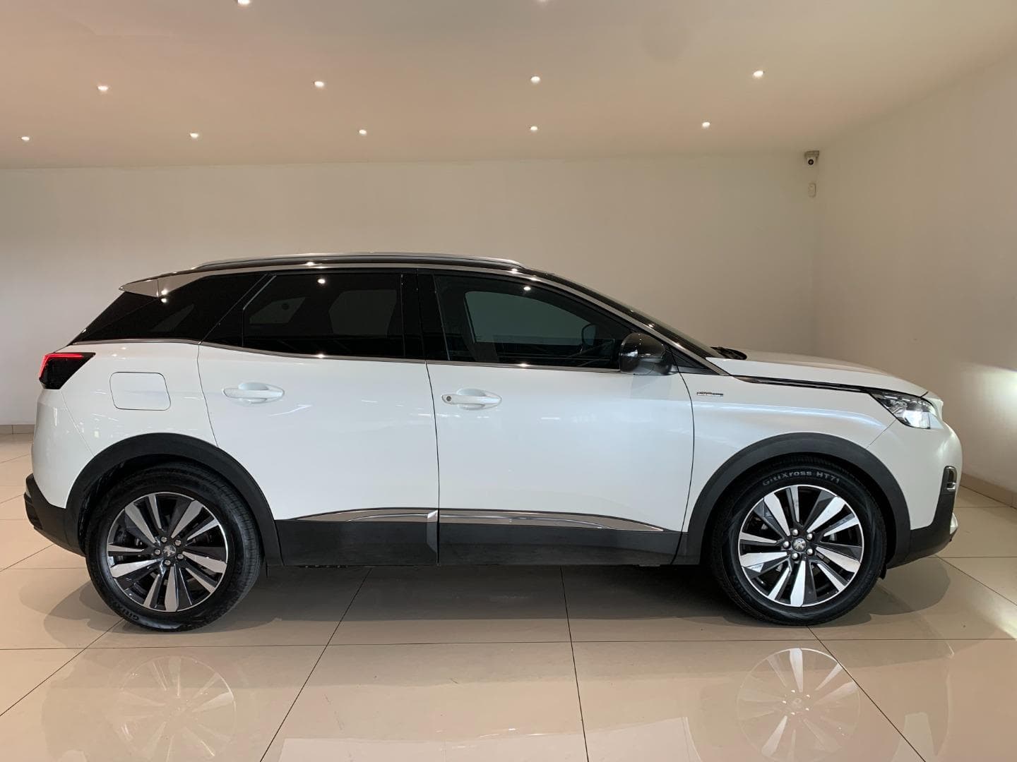 Peugeot 3008 - Image 2