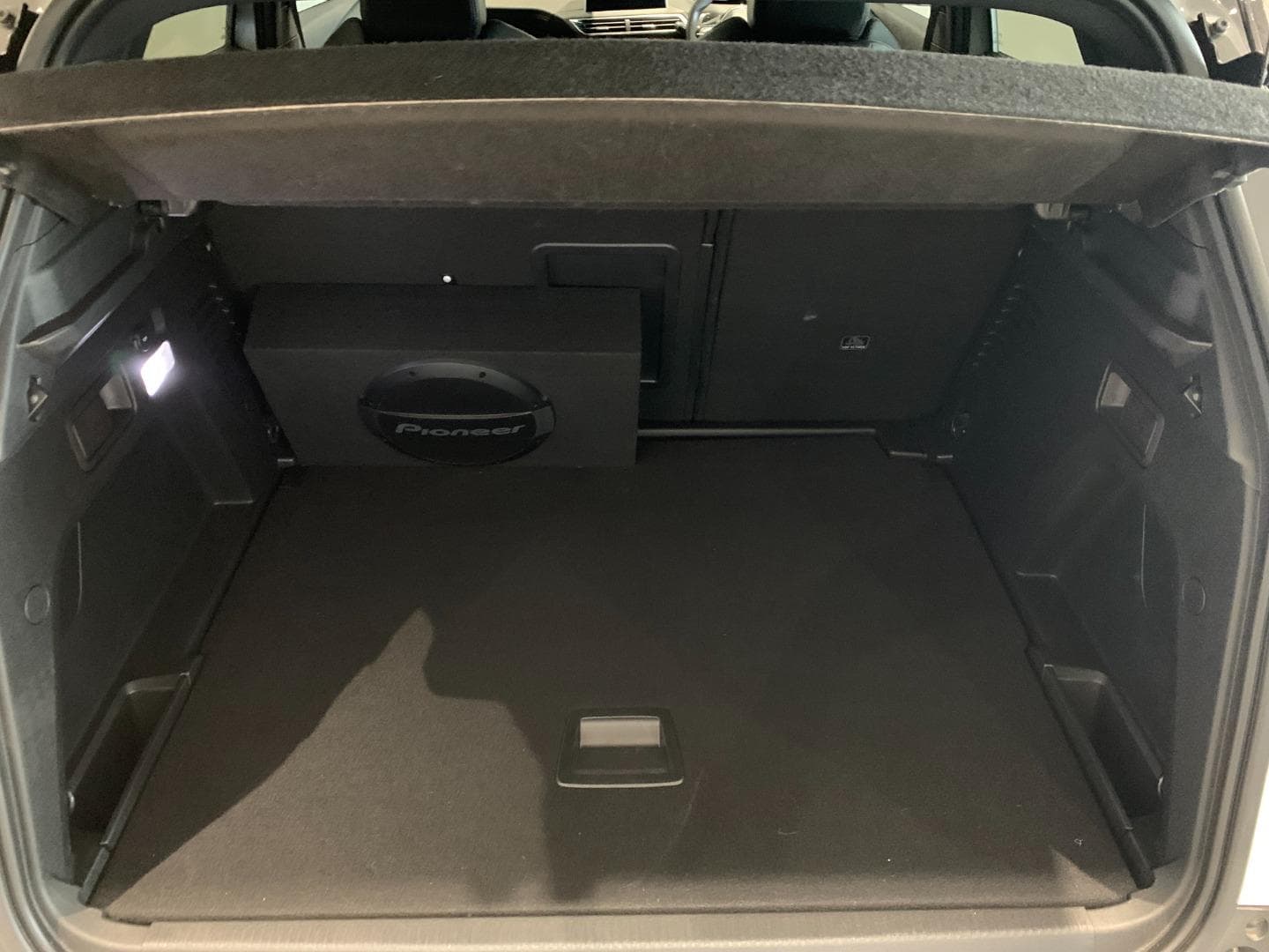 Peugeot 3008 - Image 8